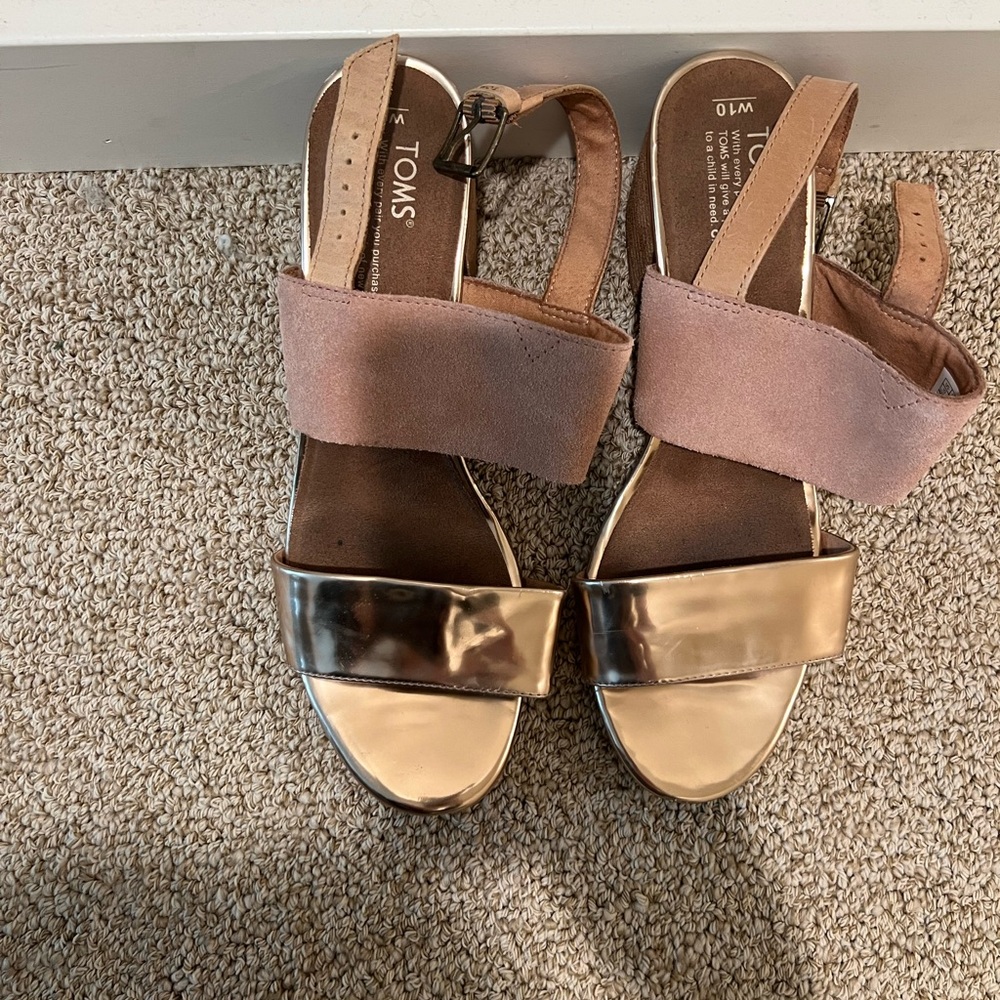 Toms size 10 Gold and Pink heel Sandals